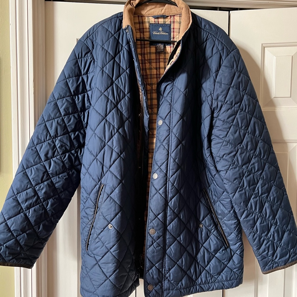 Brooks Brothers men’s xl puffer style 3/4 length jacket.
